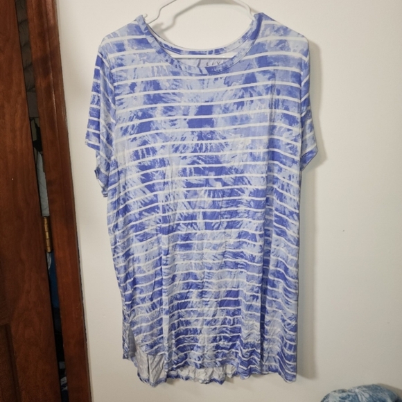 Livi Active Tops - Livi Active tshirt